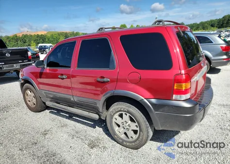 2005 Ford Escape Xlt z USA, uszkodzony, nr VIN 1FMYU03175KB41196